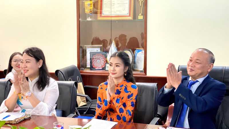 Hoa hậu Nguyễn Thanh Hà đem tiếng nói thanh niên ASEAN đến tọa đàm về chuyển đổi số