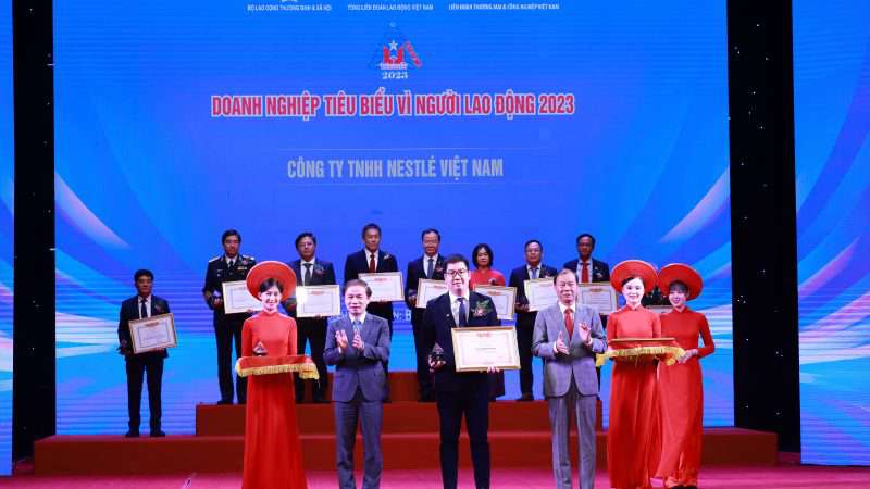 Nestlé Việt Nam được vinh danh “Doanh nghiệp tiêu biểu vì Người lao động” năm 2023.