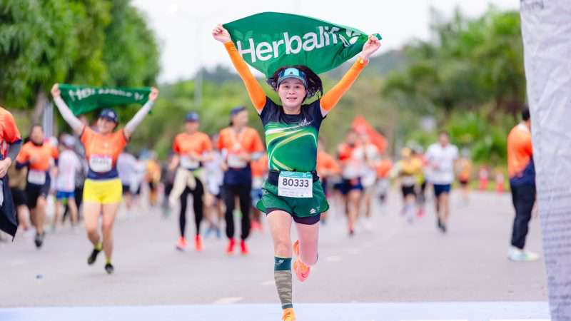 Thúc đẩy lối sống năng động, lành mạnh, Herbalife Việt Nam tiếp tục tài trợ Dinh Dưỡng cho giải chạy VnExpess Marathon tại Hải Phòng