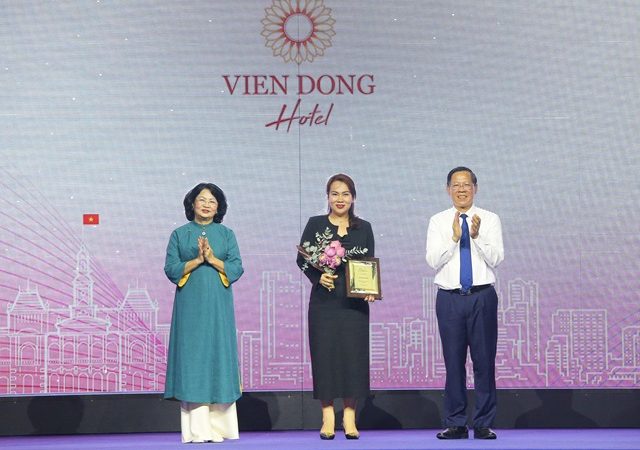 BenThanh Tourist nhận giải thưởng “Top 10 doanh nghiệp lữ hành Outbound hàng đầu năm 2023”