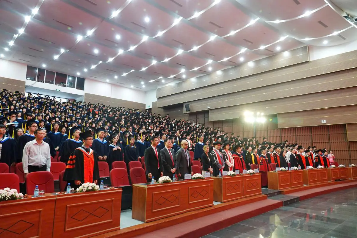 Trường ĐH Quốc tế tổ chức Lễ tốt nghiệp cho hơn 1820 tân kỹ sư, cử nhân