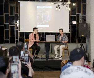 Doanh nhân Khoa Lê: Ca sĩ Bích Tuyền “mua tranh 1 năm không trả tiền” là chưa phù hợp với thực tế thời gian.